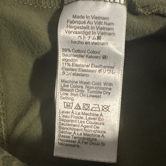 J. Crew Women’s Green Leopard Print 7/8 Leggings - Picture 5 of 5